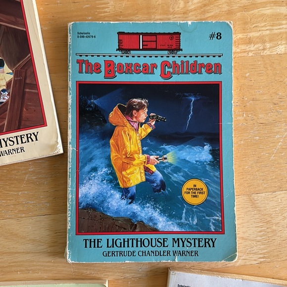 The Boxcar Children paperback book bundle - Picture 4 of 7